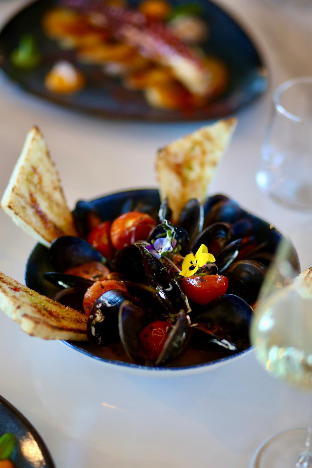 Black sesame crusted tuna with mango sauce